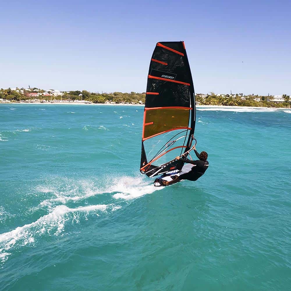 RRD-Windsurf-Y28-2023-Sails_0012_Fire